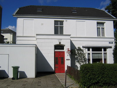 Huis aan de Frombergdwarsstraat 2, hoek Beulieustraat Arnhem met opschrift Anno 1852